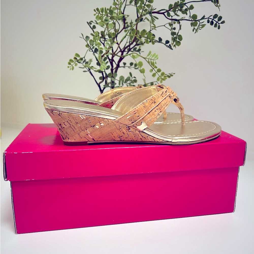 Lilly Pulitzer McKim Wedge Gold—Size 8.5